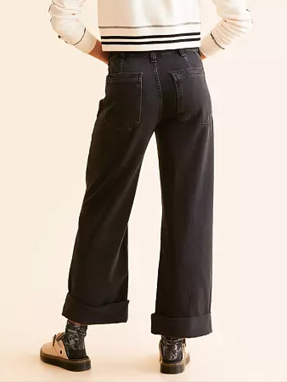 We The Free Palmer Cuffed Jeans in Black - Size 24 - Picture 8 of 13